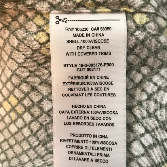 NWT Equipment Essential Snake Print Button Blouse M - Picture 16 of 16